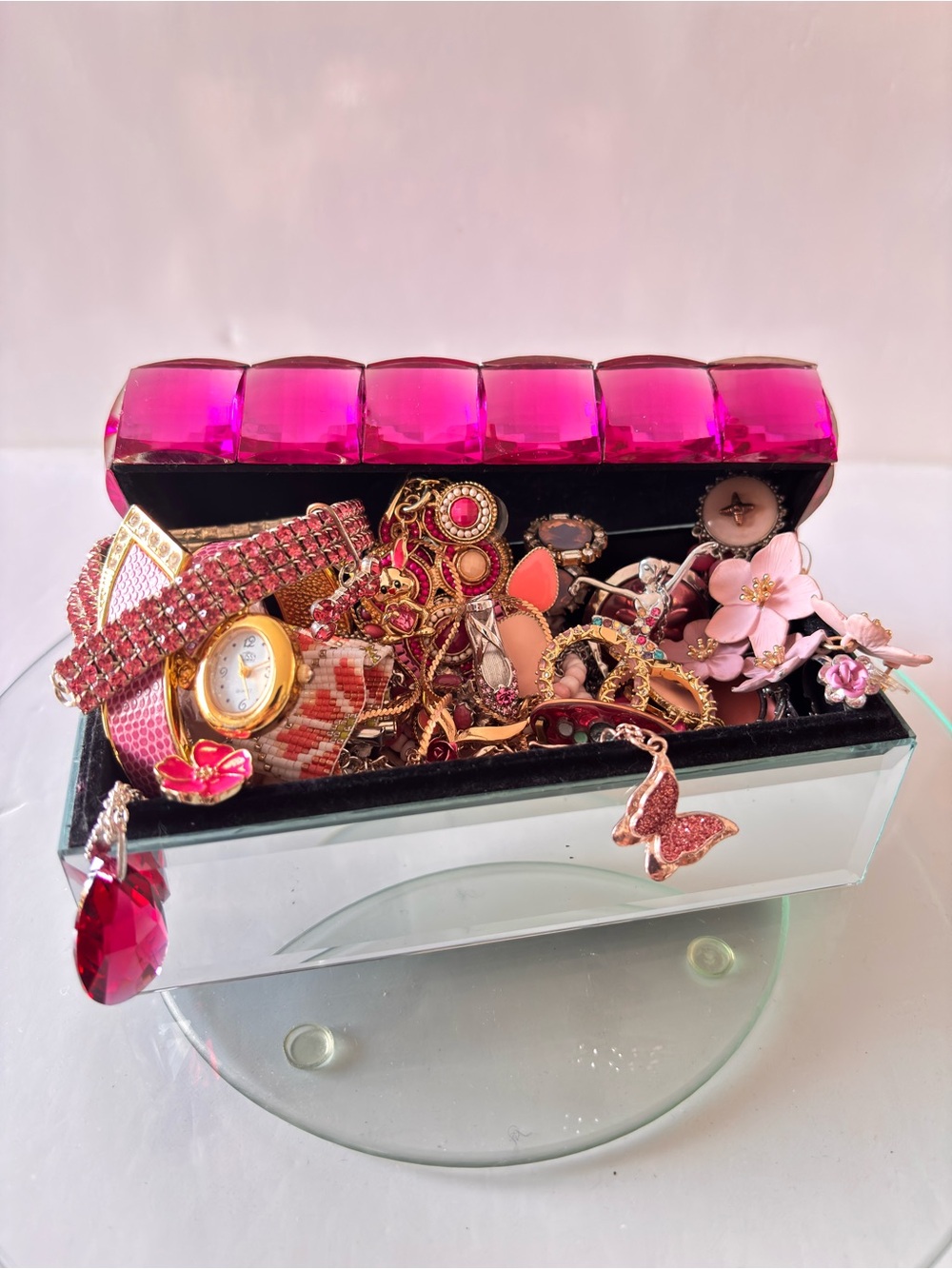 Lady in pink 💖 Jewelry Jar Treasure Mix – Statement Pieces & Accessories Bundle